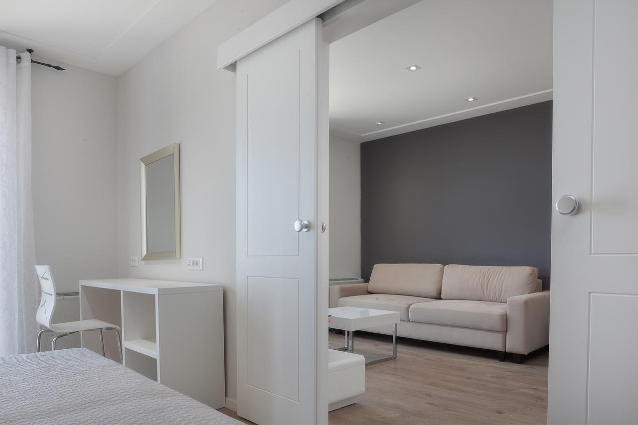 Apartments Juric Brela Buitenkant foto