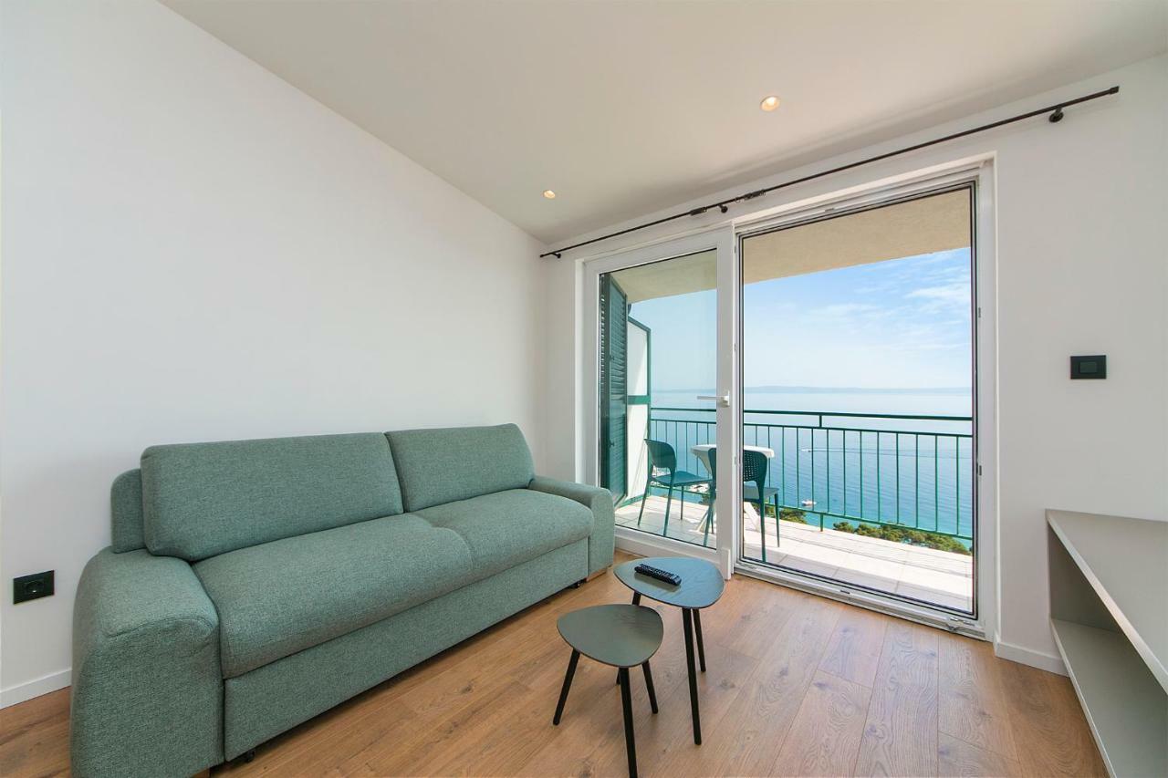 Apartments Juric Brela Buitenkant foto